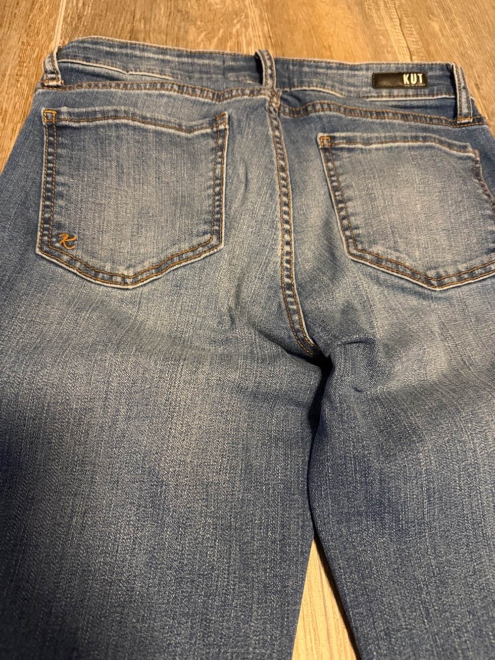 Kut from the Kloth Dark Blue Denim Jeans with Contrast Stitching